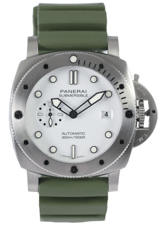 Panerai Submersible Quarantaquattro Bianco 44mm Steel Case White dial Green Rubber Bracelet PAM01226