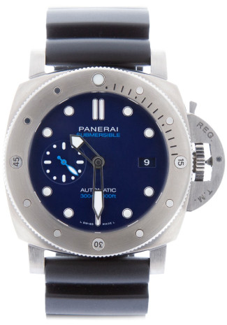 Panerai Submersible 3 Days Automatic 47mm Titanium Case Blue Dial Black Rubber Strap PAM00692